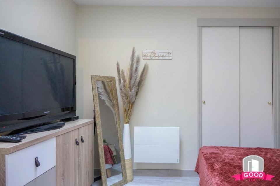 La Coquille D'Orleans Avec Sa Cour Appartement Buitenkant foto